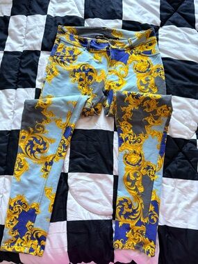 like an angel Blue and Gold Baroque Print Leggings